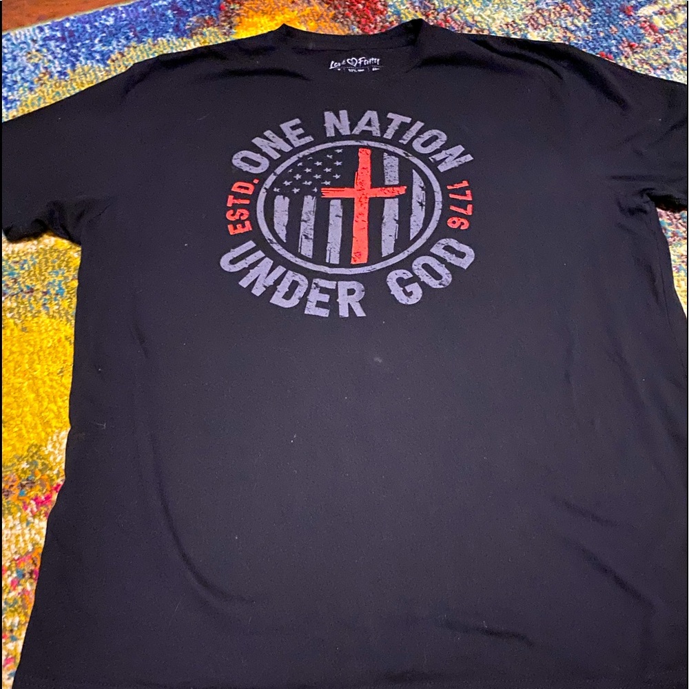 Love In Faith One Nation Under God Mens Tshirt Size XL